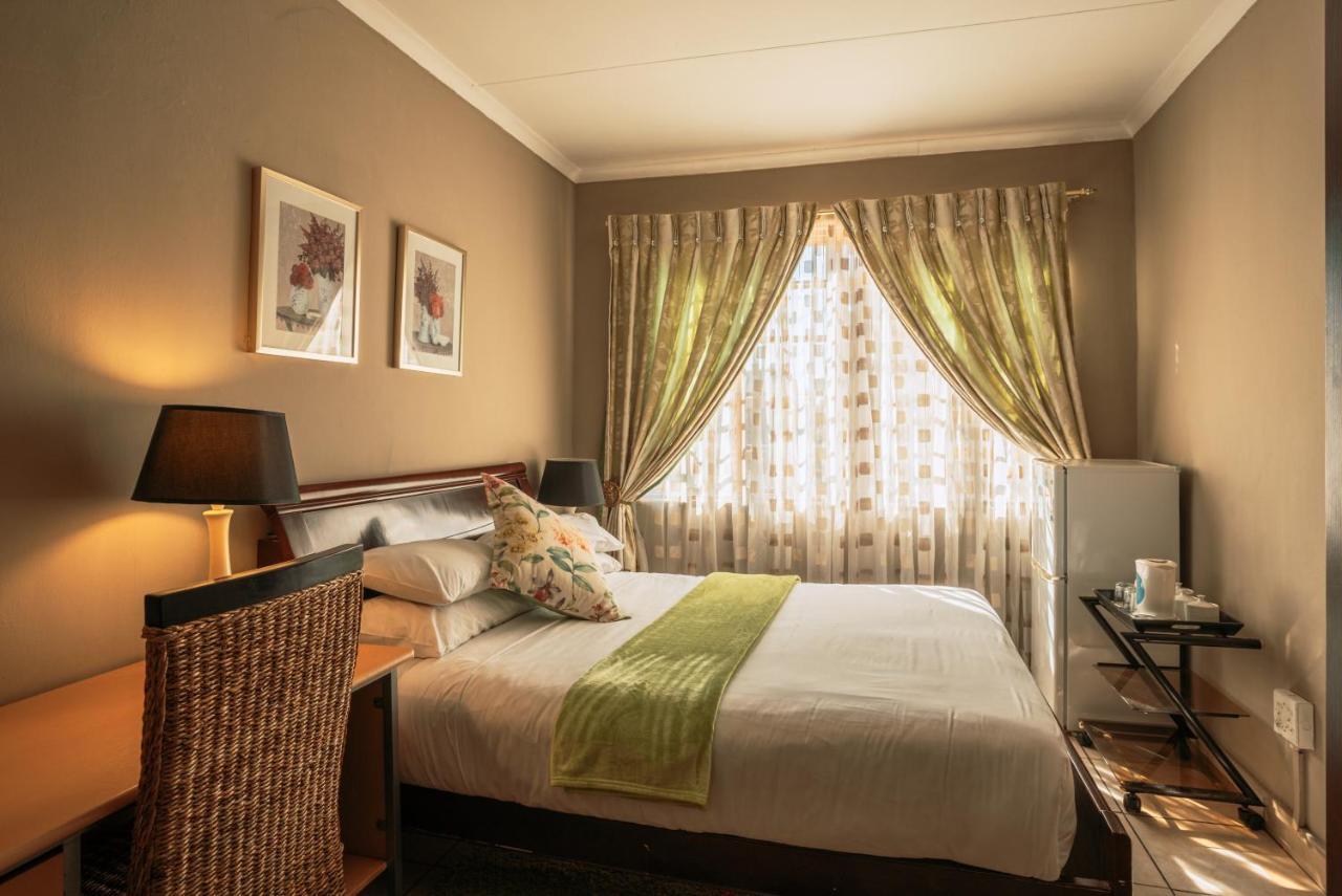 Ramandire B&B Witbank Exteriör bild