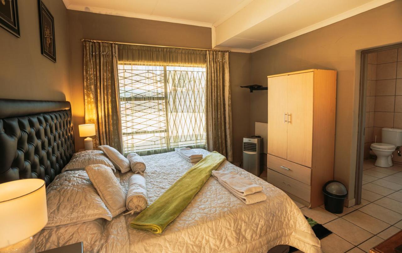 Ramandire B&B Witbank Exteriör bild